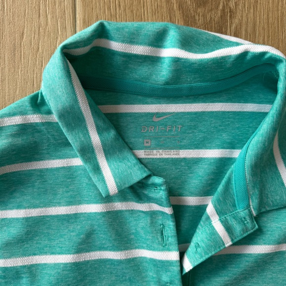 Women's Nike Golf Dri-Fit Sleeveless Striped Polo, Size Medium - Picture 1 of 4